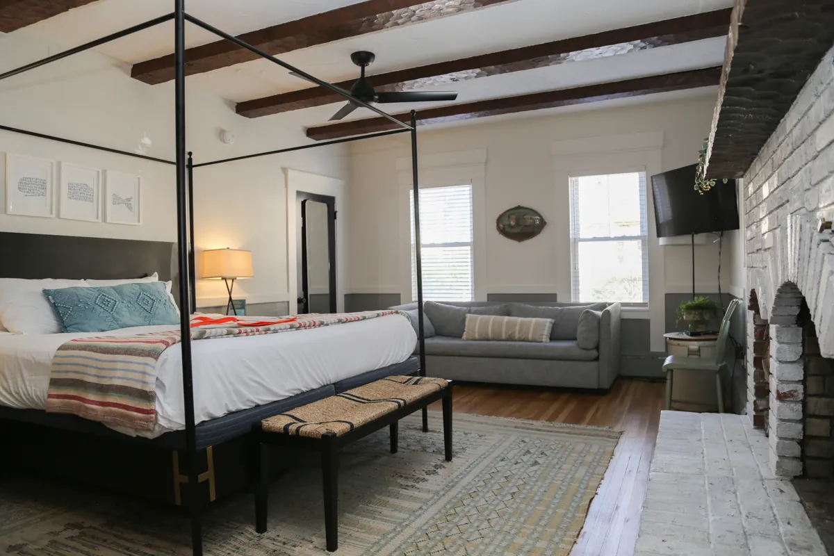 King Suite with Private Entrance